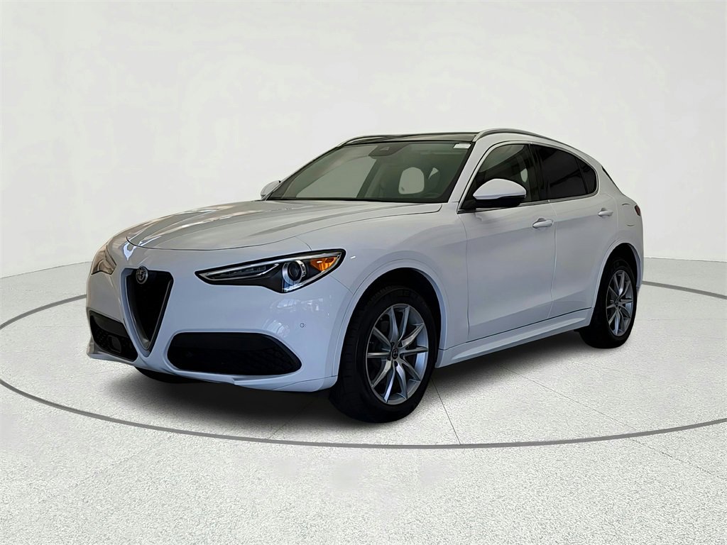 Used 2020 Alfa Romeo Stelvio Ti Lusso w/ Quick Order Package 22X Lusso image 3