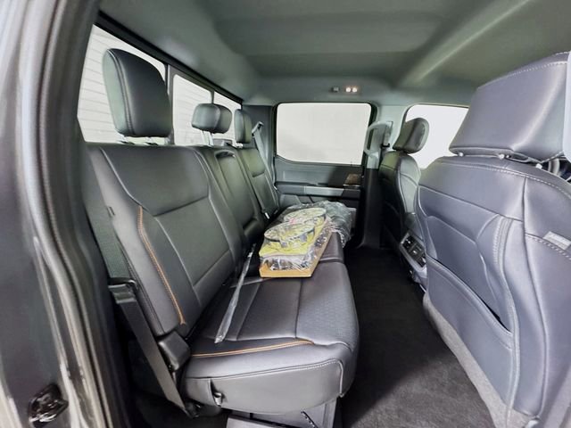 New 2026 Ford F250 Lariat w/ Chrome Package image 28