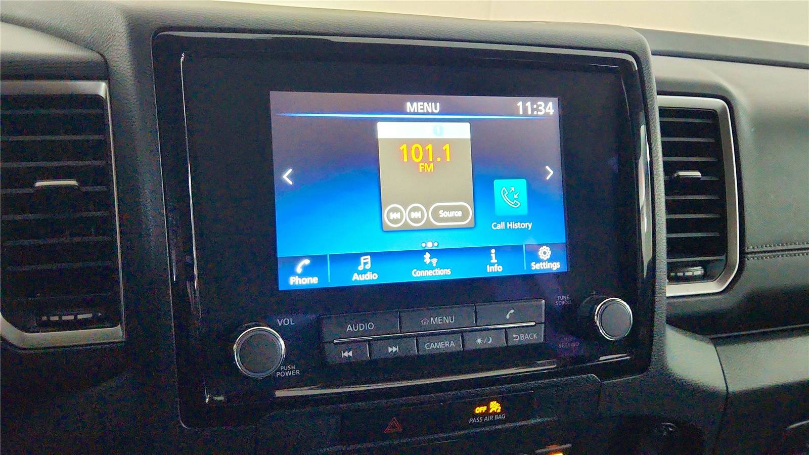 Used 2022 Nissan Frontier SV w/ Technology Package image 44