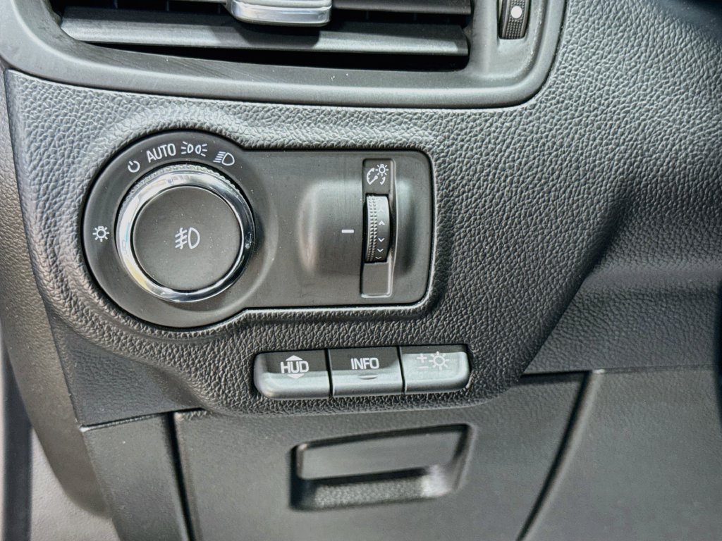 Used 2019 Buick Envision Premium w/ Driver Confidence Package AWD/4WD image 10