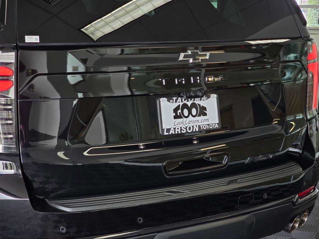 Used 2025 Chevrolet Tahoe RST w/ RST Performance Edition AWD/4WD image 12