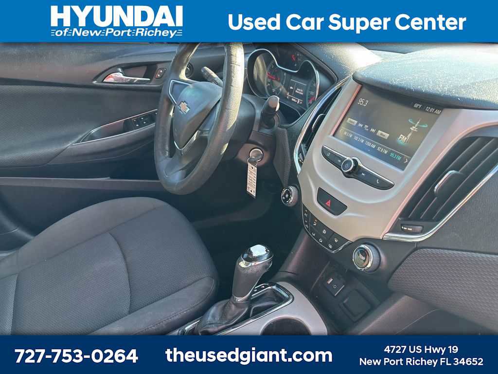Used 2016 Chevrolet Cruze LS FWD image 6