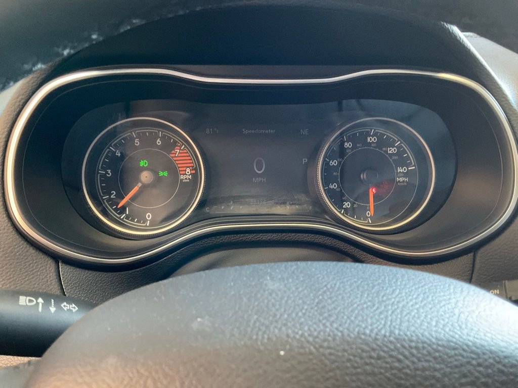 Used 2019 Jeep Cherokee Limited image 15