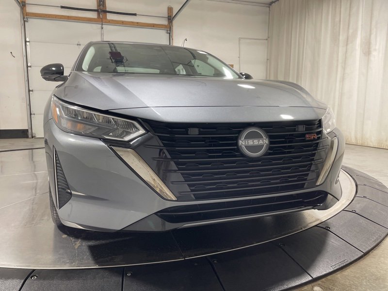 Used 2024 Nissan Sentra SR w/ SR Premium Package image 2