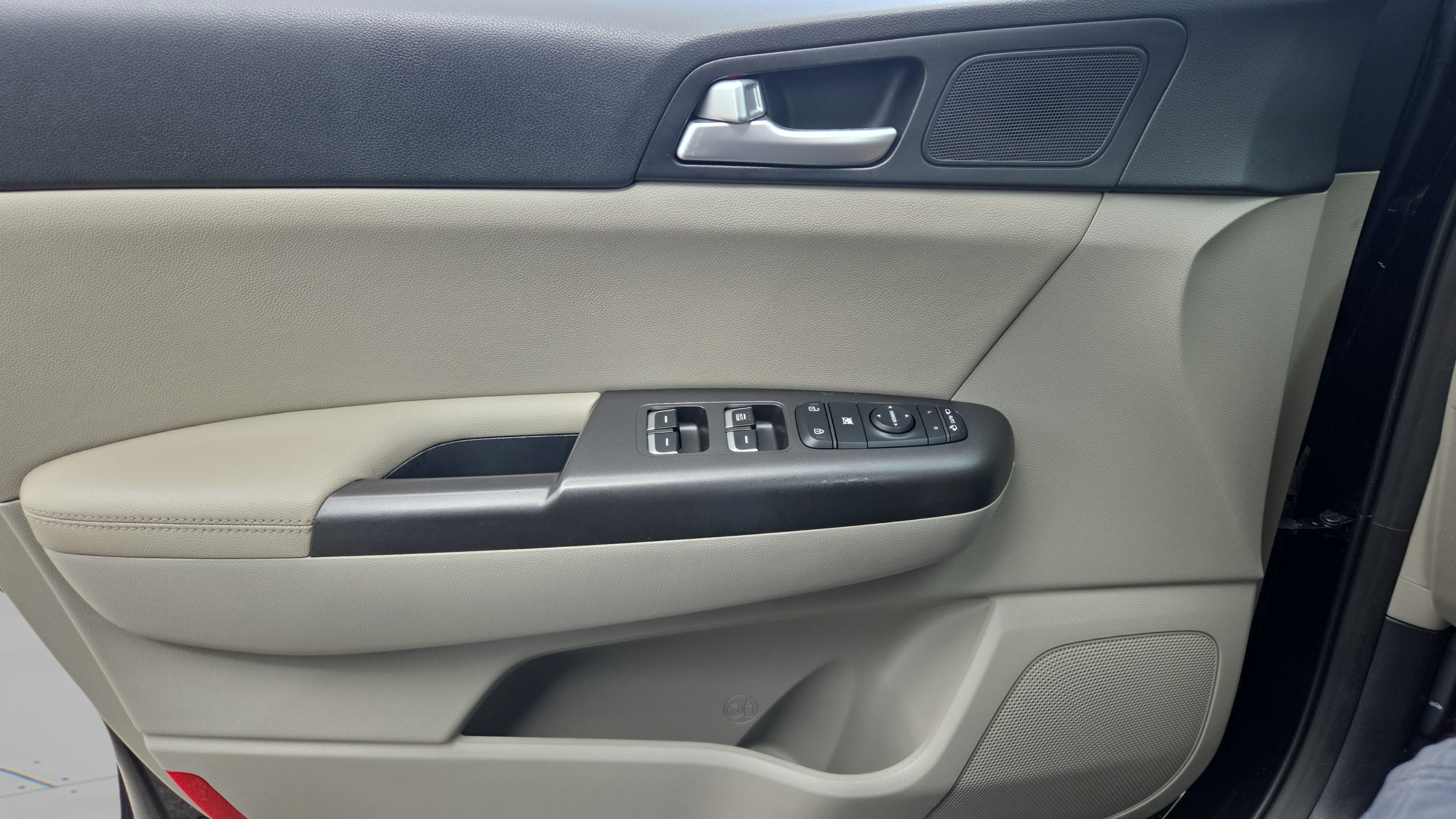 Used 2020 Kia Sportage S FWD image 33