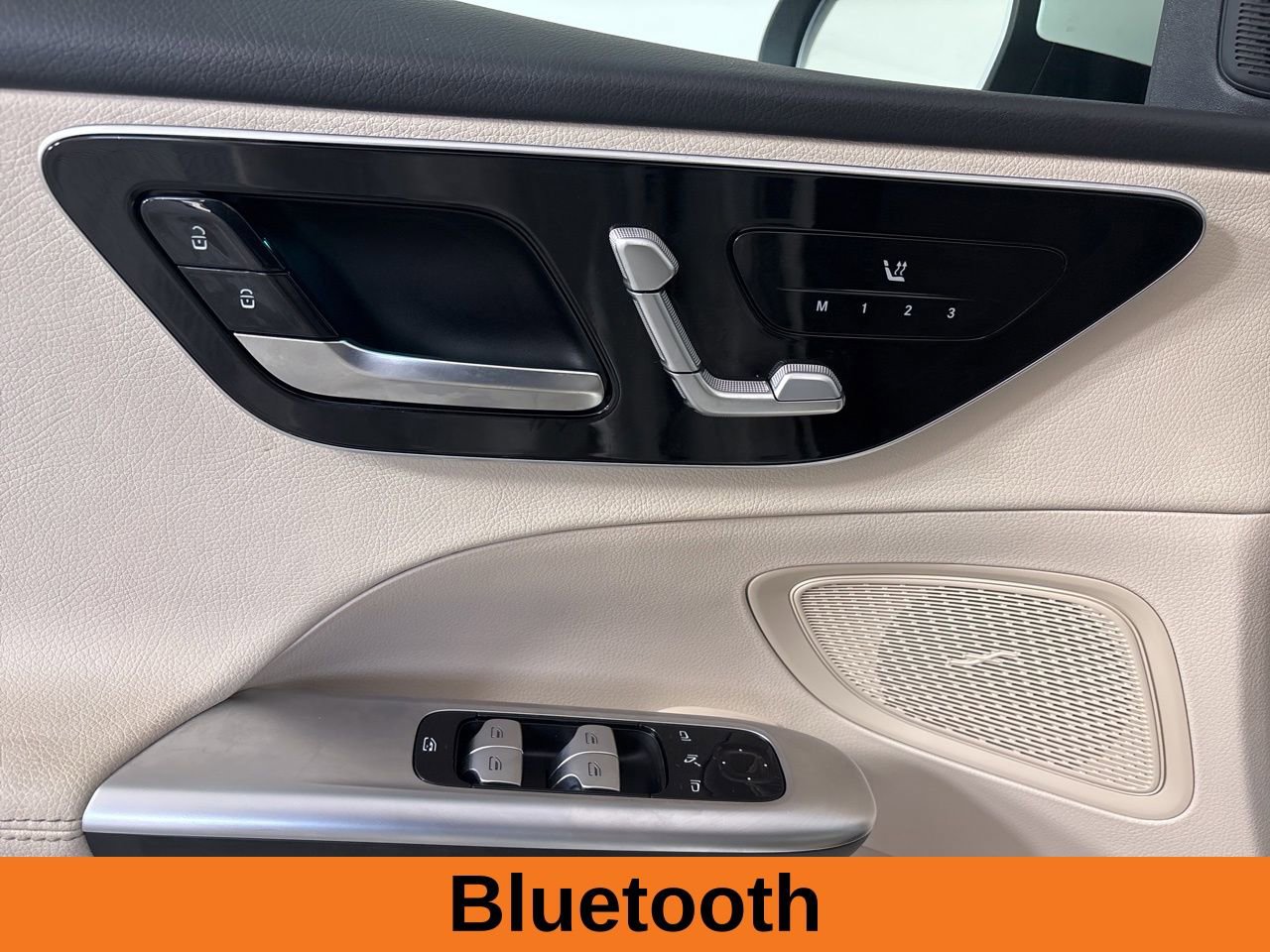 Used 2025 Mercedes-Benz C 300 4MATIC Sedan image 10