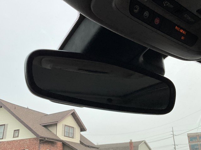 Used 2017 Chevrolet Malibu Premier w/ Premier Sun and Wheel Package image 17