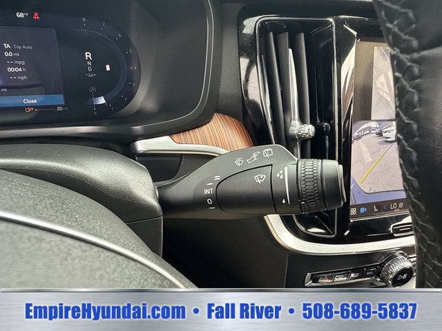 Used 2025 Volvo V60 B5 Cross Country Plus AWD/4WD image 32