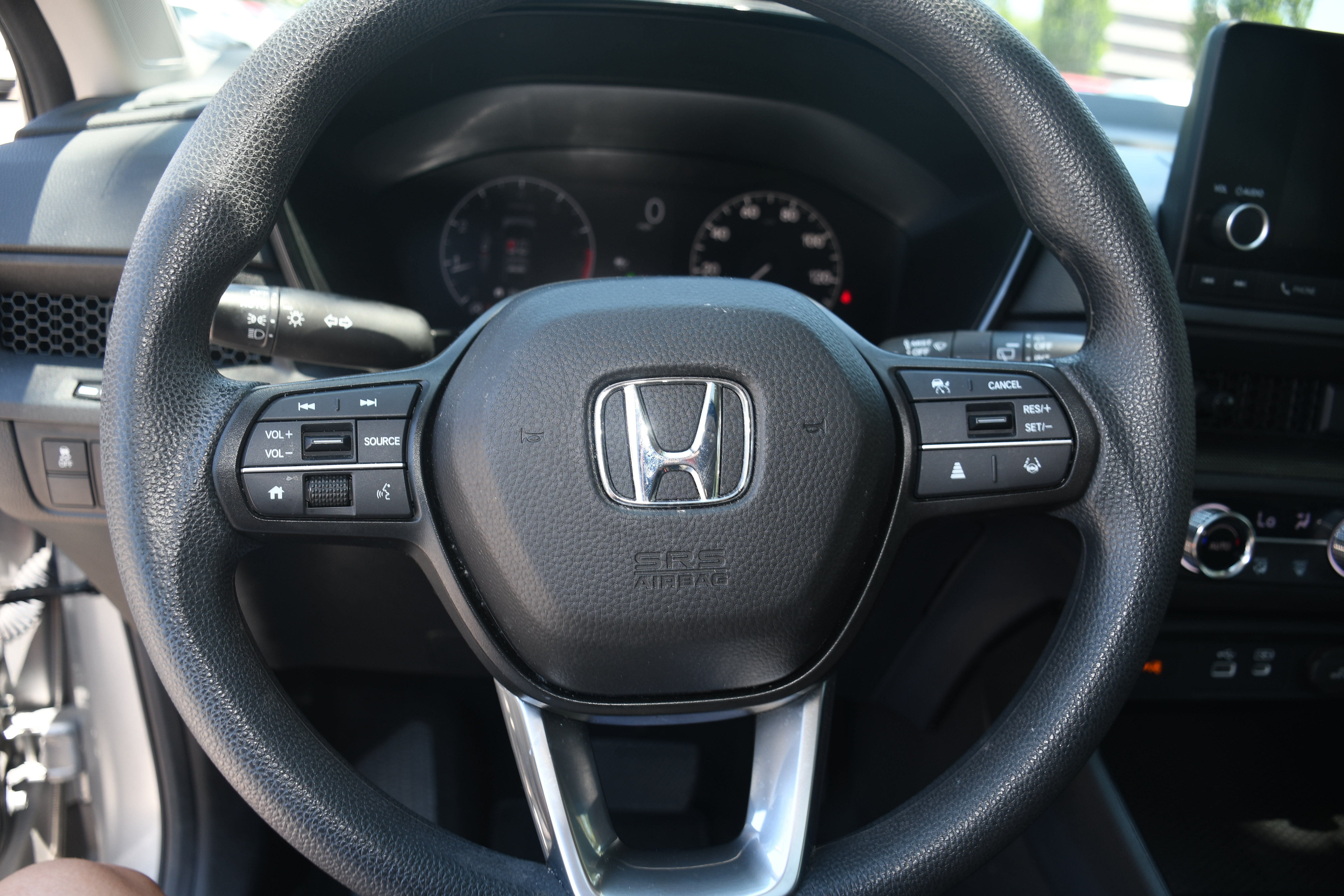 Used 2025 Honda CR-V EX image 10