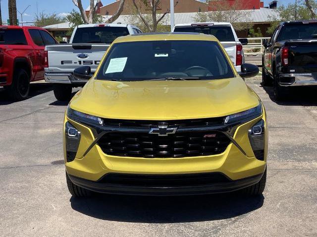 Used 2024 Chevrolet Trax RS w/ Sunroof Package FWD image 3