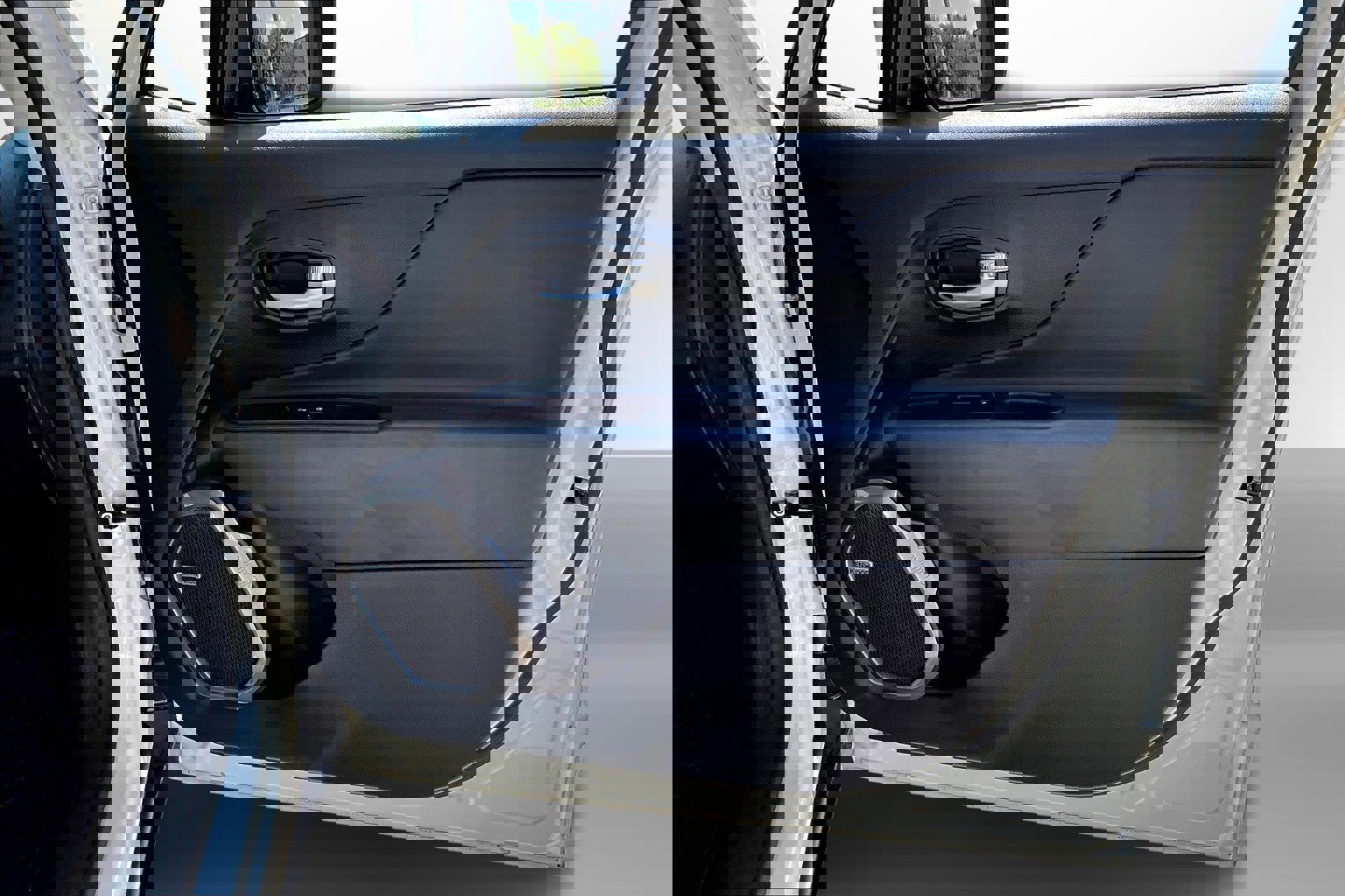 Used 2021 Jeep Renegade Limited w/ Sun & Sound Group image 26