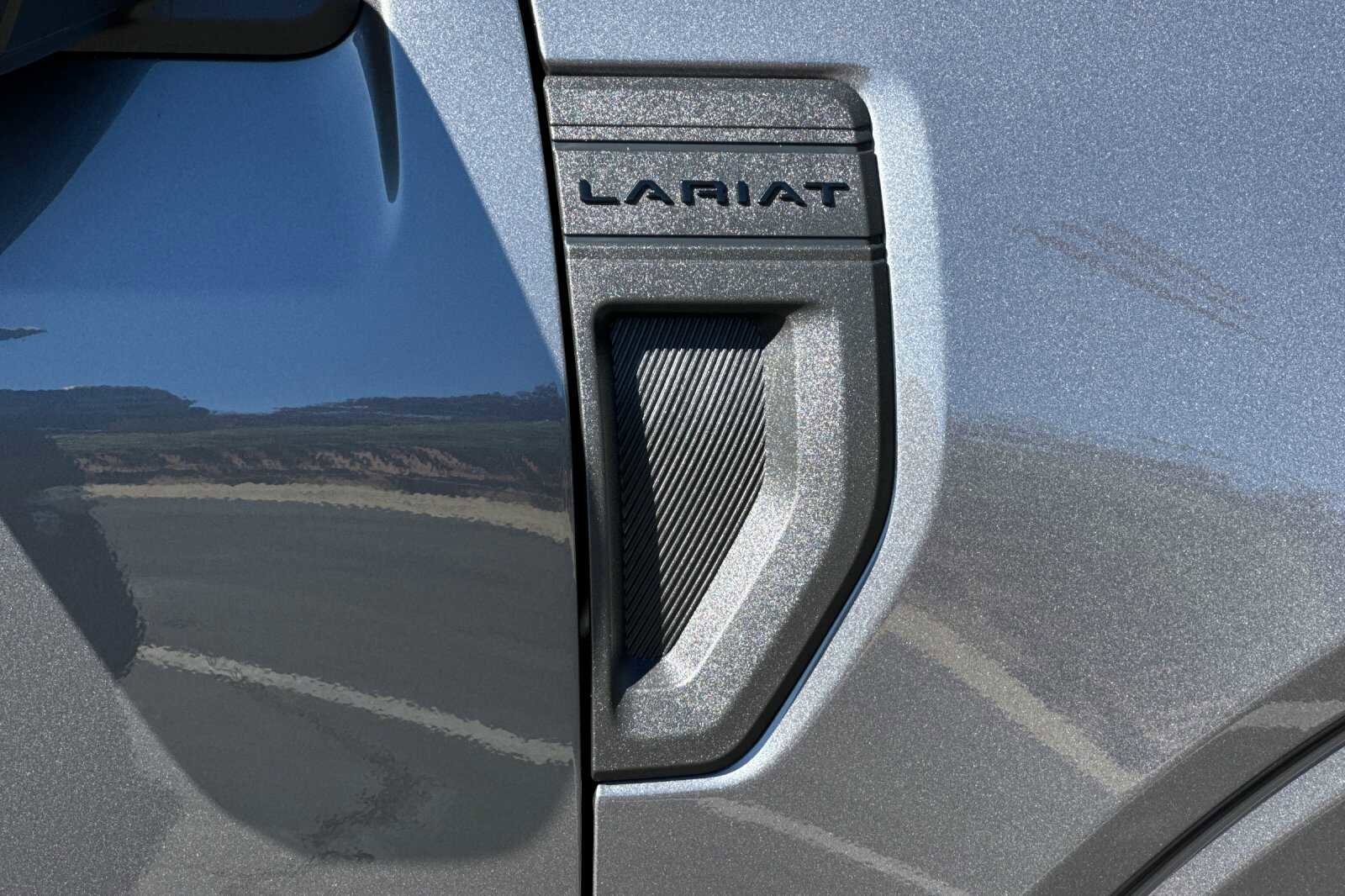 New 2026 Ford Maverick Lariat w/ Black Appearance Package AWD/4WD image 30