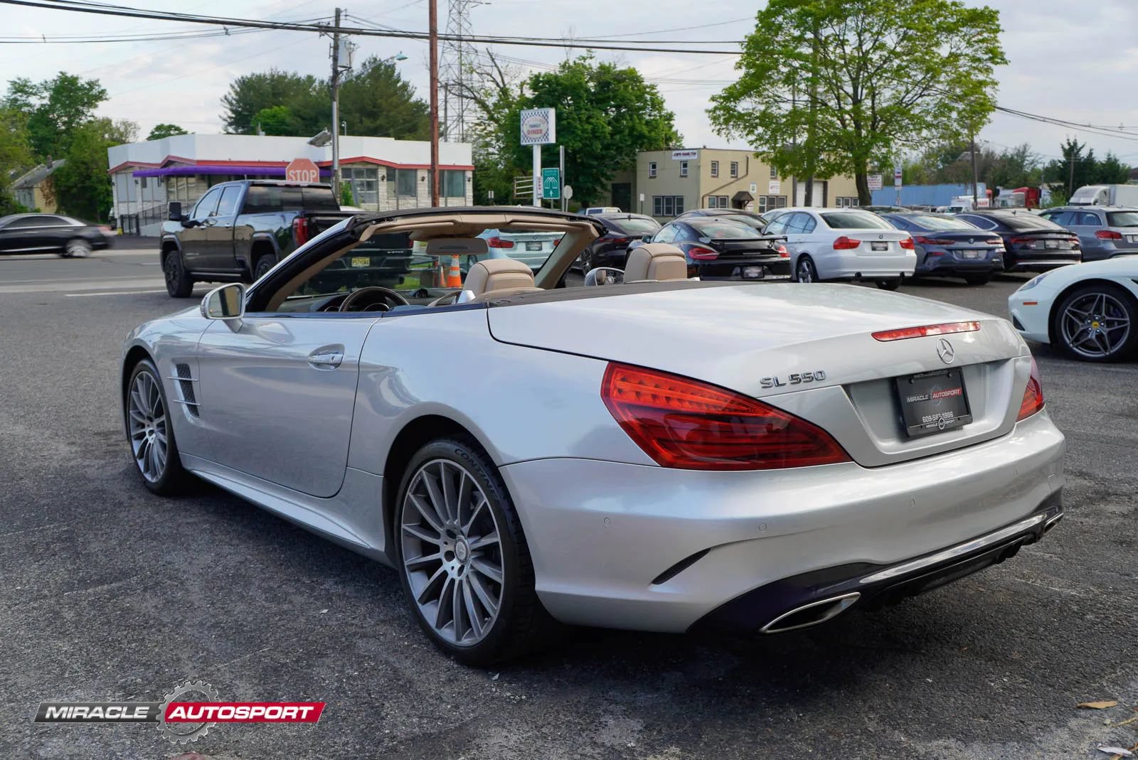 Used 2017 Mercedes-Benz SL 550 image 5