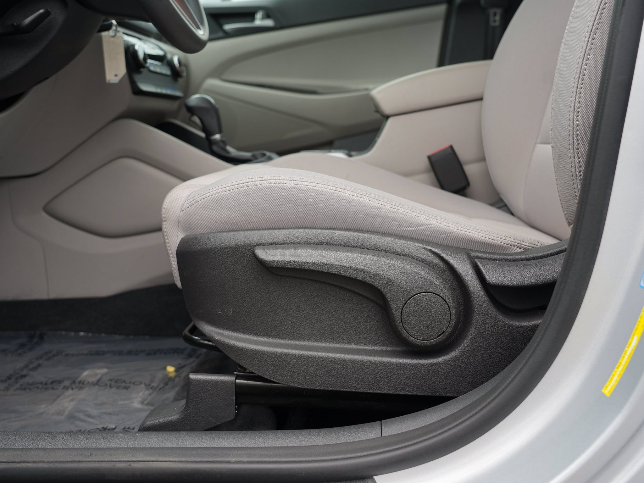 Used 2018 Hyundai Tucson SE AWD/4WD image 16