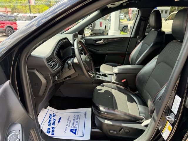 Used 2025 Ford Escape ST-Line Select image 9