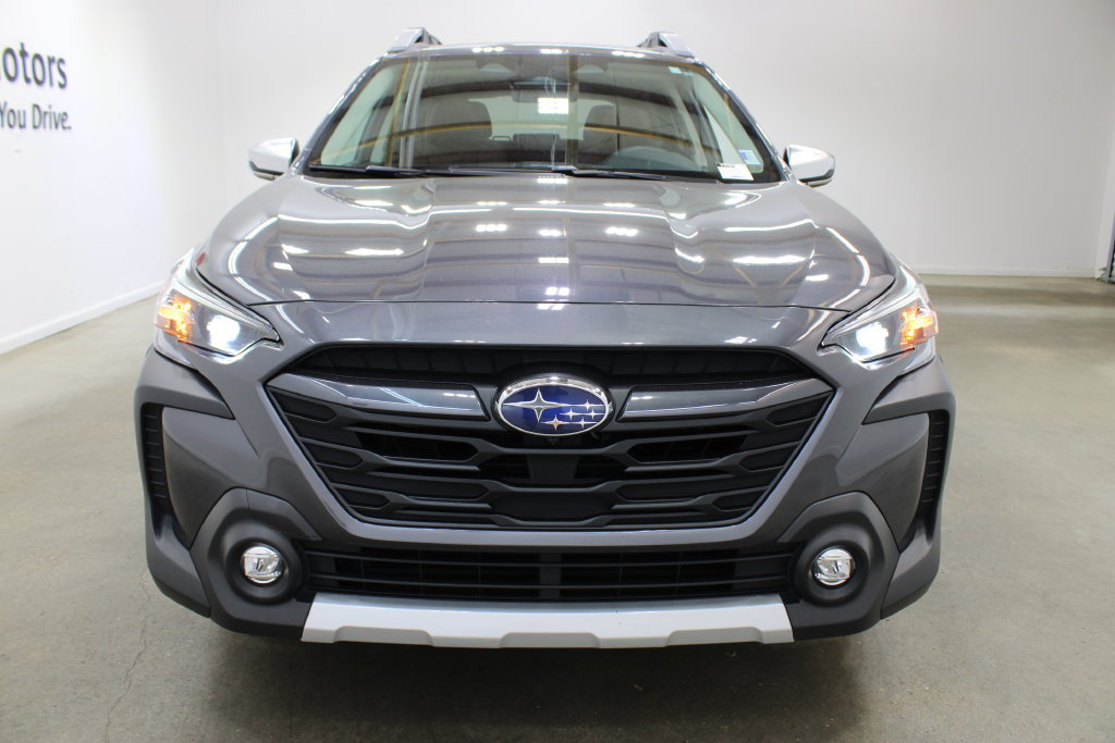 Used 2024 Subaru Outback Touring AWD/4WD image 7