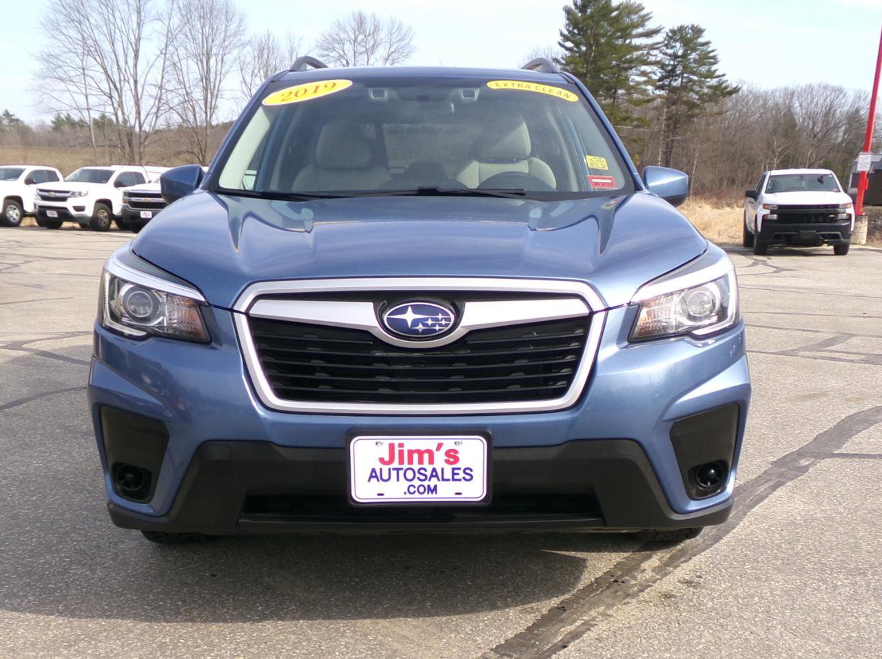 Used 2019 Subaru Forester Premium w/ All-Weather Package image 8