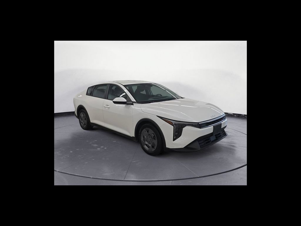 Used 2025 Kia K4 FWD image 8
