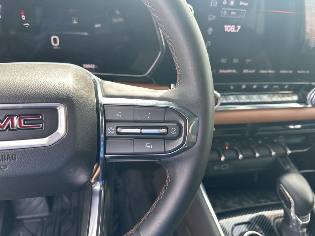 Used 2023 GMC Canyon AT4 w/ Technology Package image 13