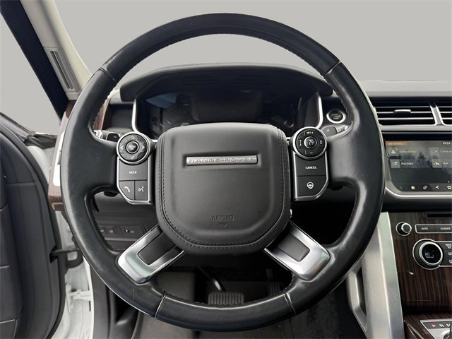 Used 2017 Land Rover Range Rover HSE image 16
