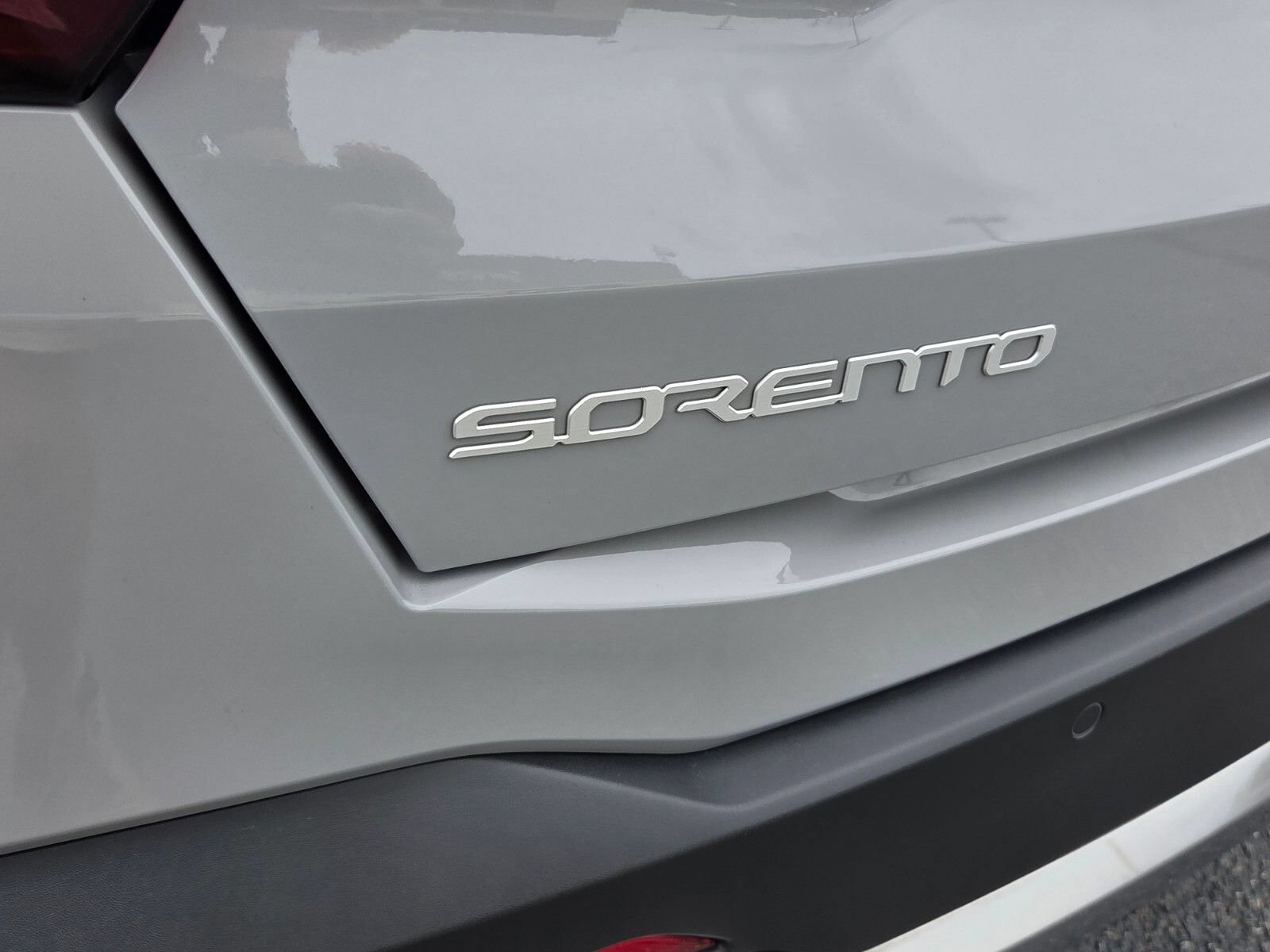 Used 2025 Kia Sorento S FWD image 10