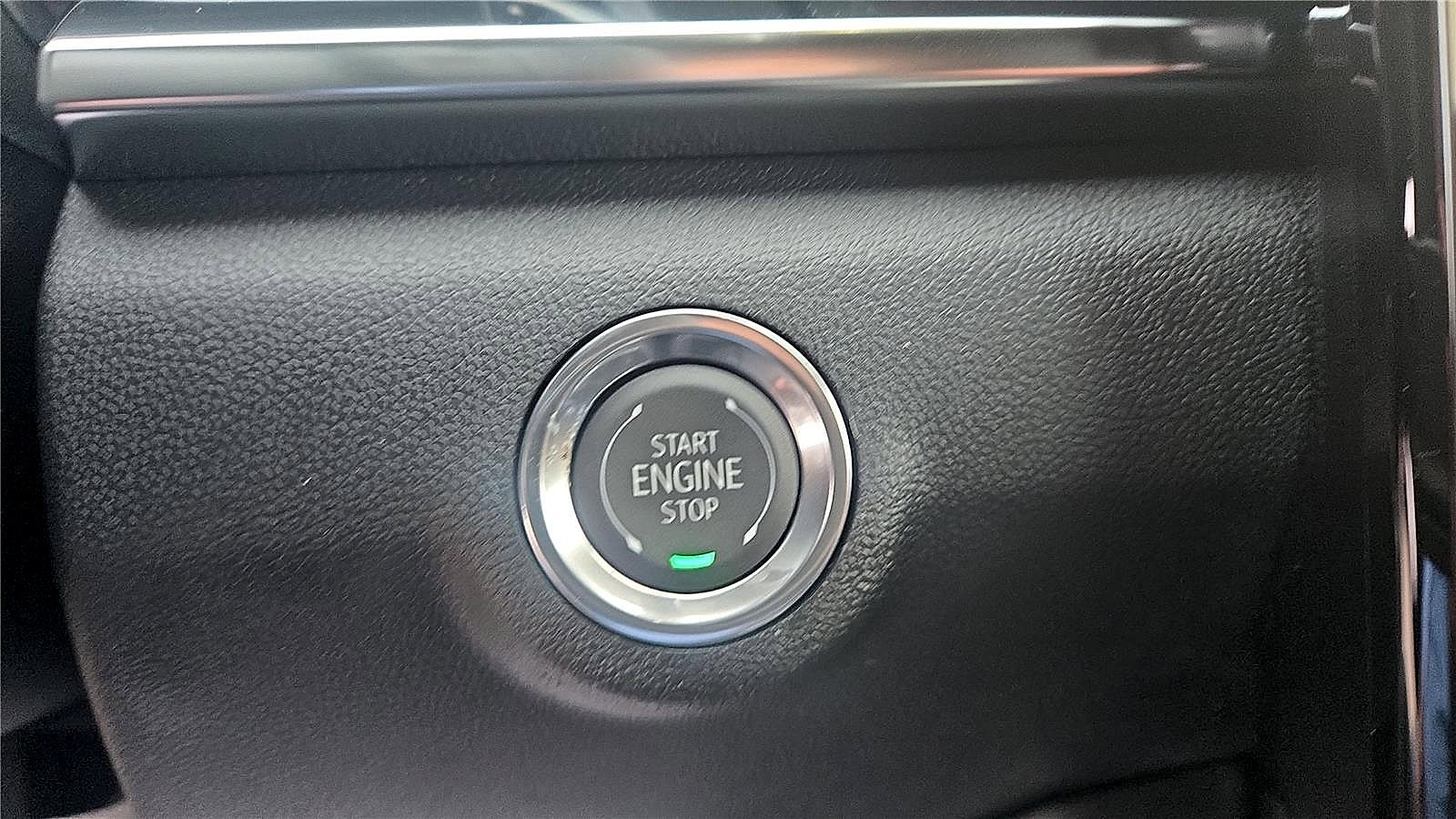 New 2026 GMC Terrain Elevation w/ Elevation Premium Package AWD/4WD image 32