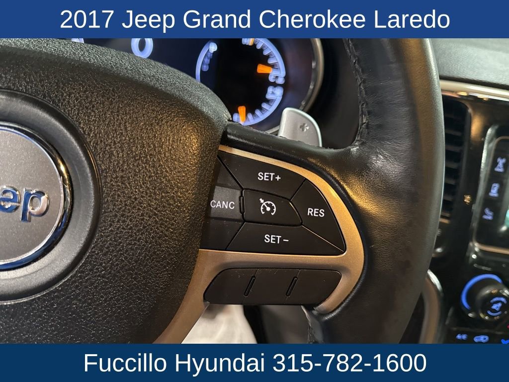 Used 2017 Jeep Grand Cherokee Laredo image 17