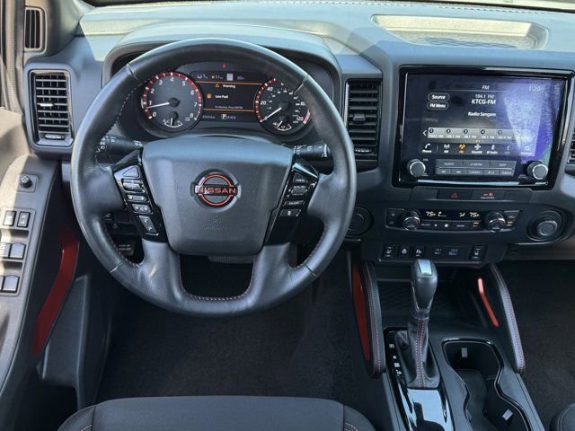 Used 2022 Nissan Frontier Pro-X RWD image 12