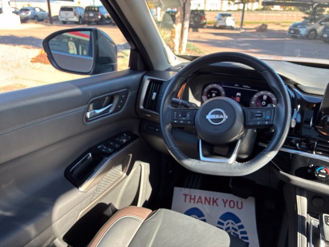 Certified 2025 Nissan Pathfinder Platinum w/ Cargo Package AWD/4WD image 25