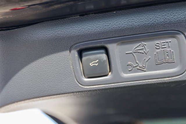 Used 2024 Ford Expedition Max XLT image 9