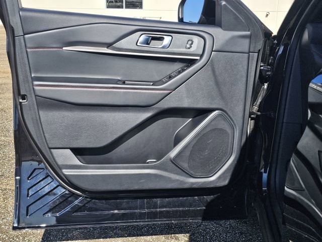 Certified 2025 Ford Explorer ST-Line image 15