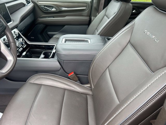 Used 2024 GMC Yukon Denali w/ Max Trailering Package AWD/4WD image 30