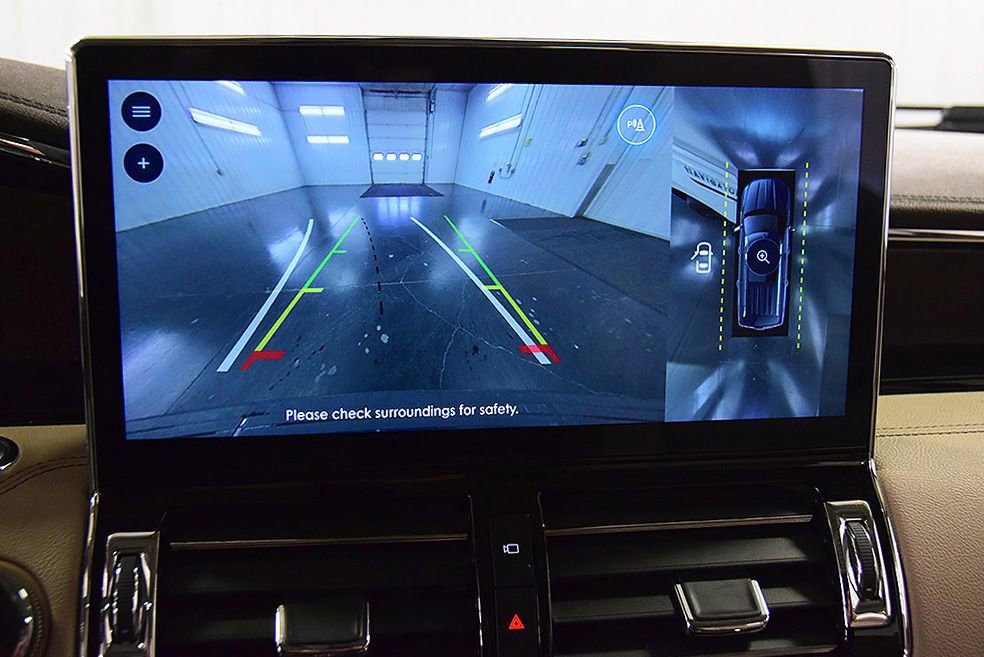 Used 2022 Lincoln Navigator Reserve image 24