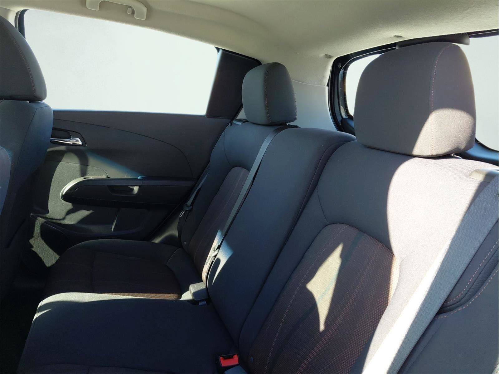 Used 2014 Chevrolet Sonic LT image 33