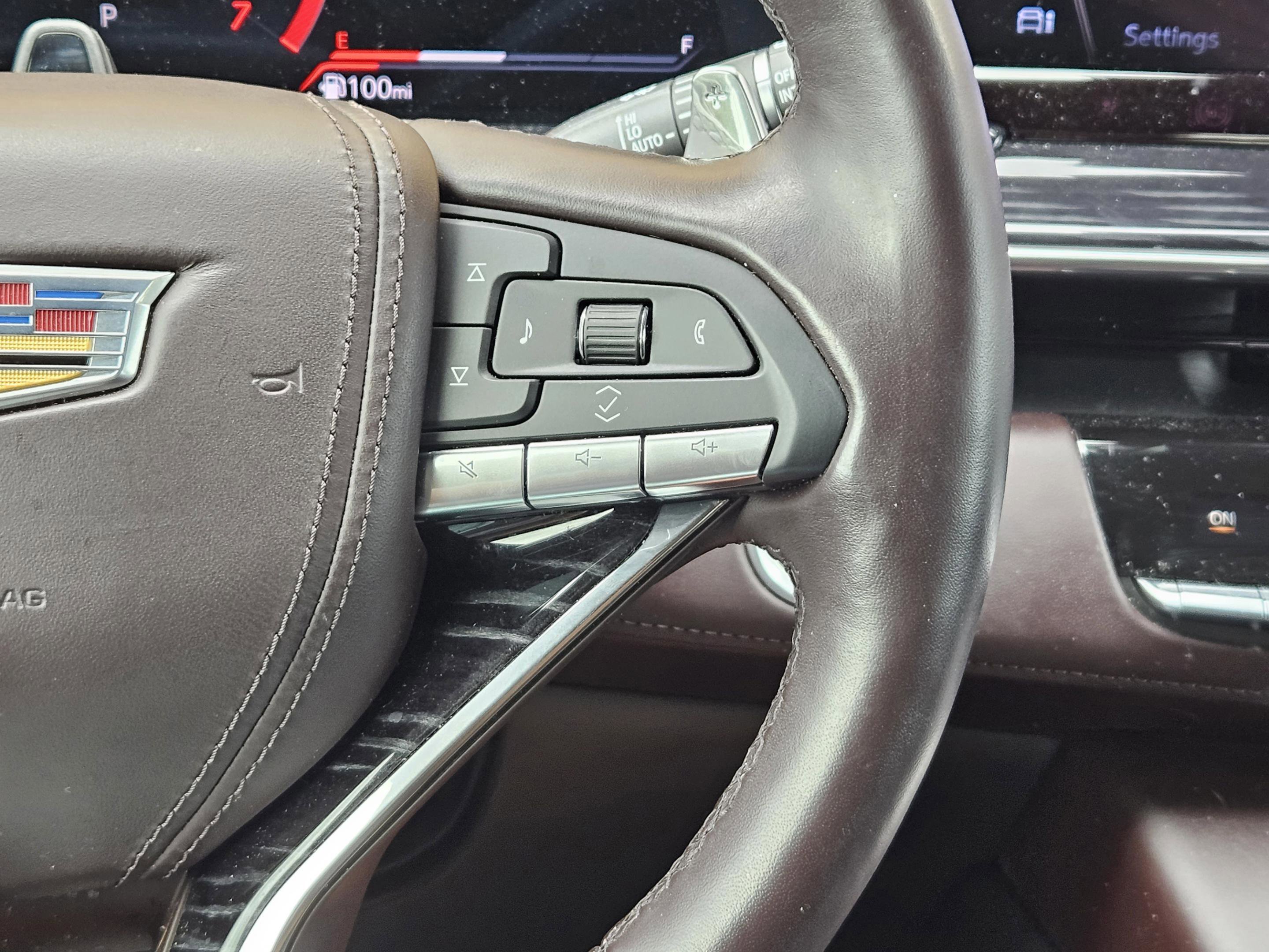 Used 2024 Cadillac Escalade V w/ LPO, ONYX Package AWD/4WD image 26