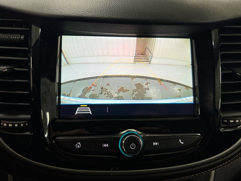 Used 2018 Chevrolet Trax LT w/ LT Convenience Package FWD image 15