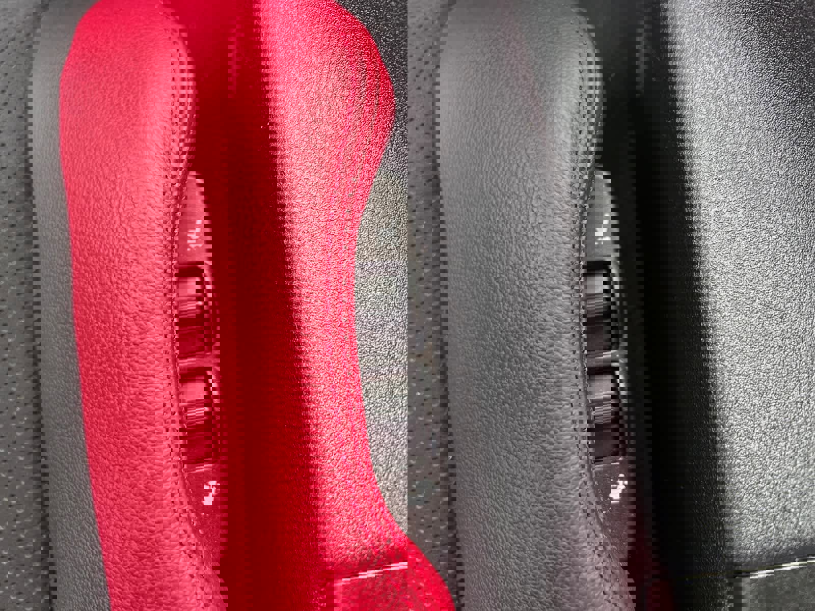 Certified 2024 Nissan Z Performance w/ Floor Mat Package image 17