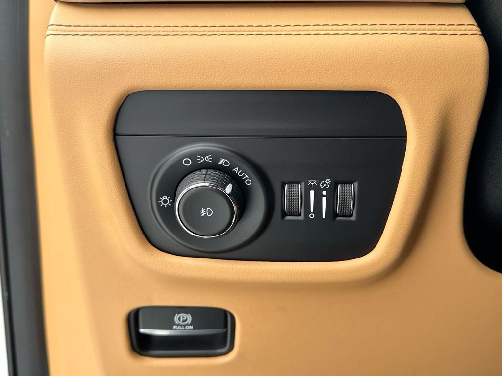 Used 2022 Jeep Grand Cherokee L Summit image 18