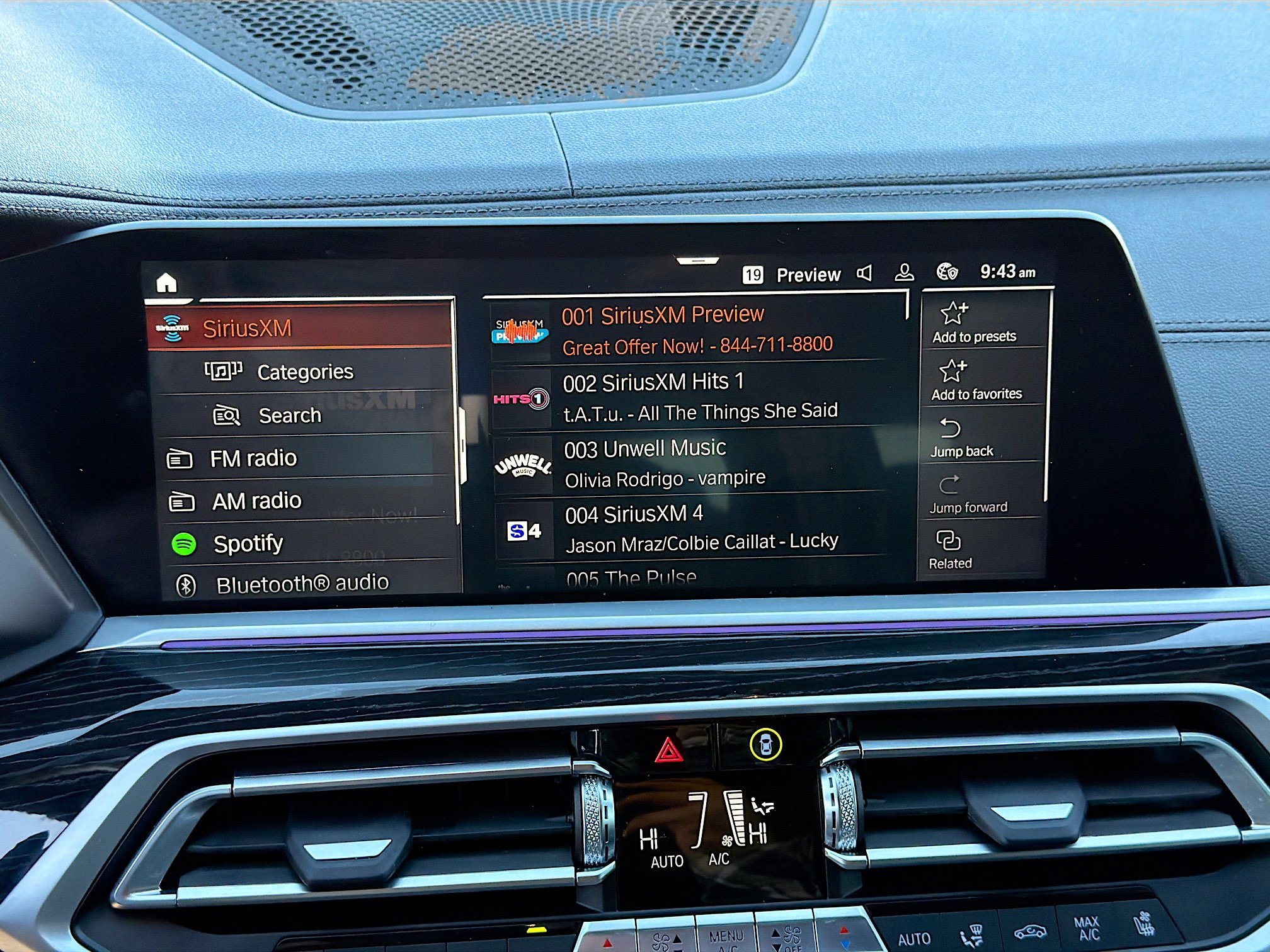 Used 2022 BMW X7 xDrive40i w/ M Sport Package image 32