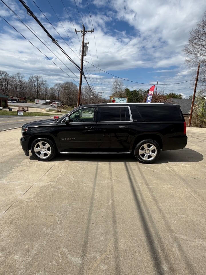 Used 2015 Chevrolet Suburban LTZ image 3