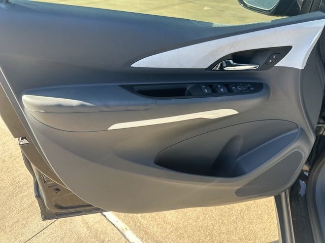 Used 2017 Chevrolet Bolt LT image 9