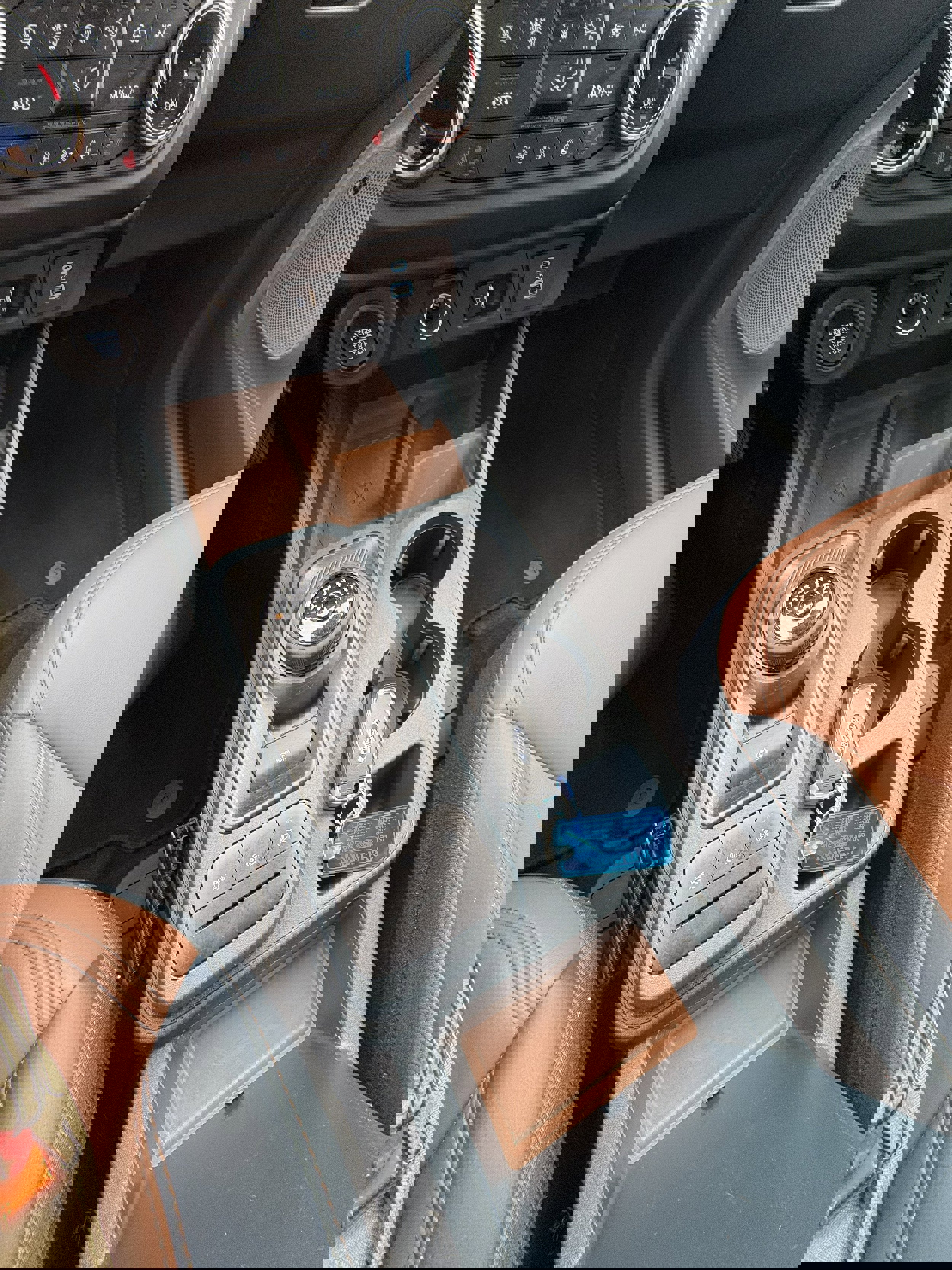 Used 2024 Ford Maverick Lariat image 12