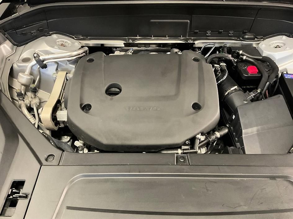 Used 2025 Volvo XC90 B6 Plus AWD/4WD image 7