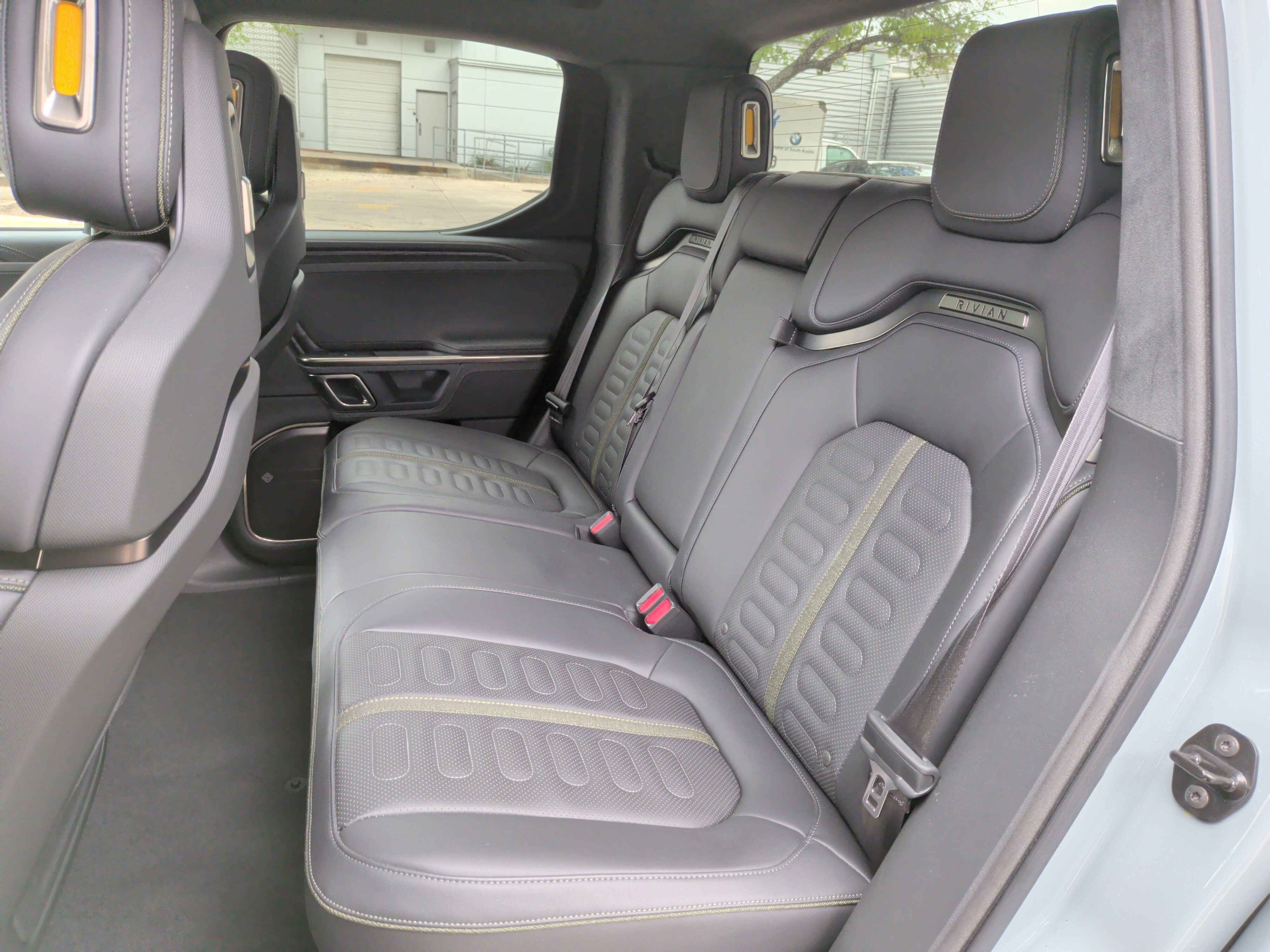 Used 2024 Rivian R1T Adventure image 34