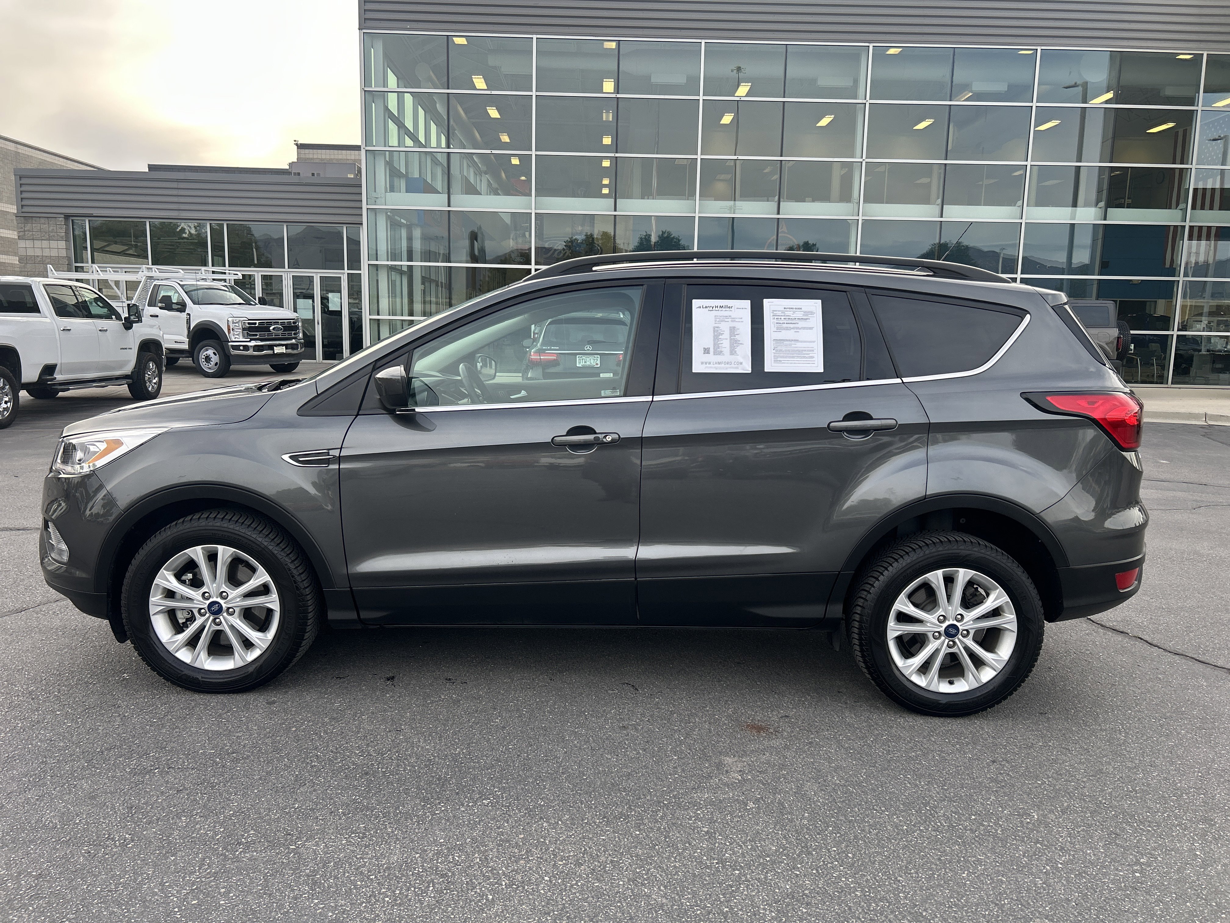 Used 2019 Ford Escape SEL AWD/4WD image 4
