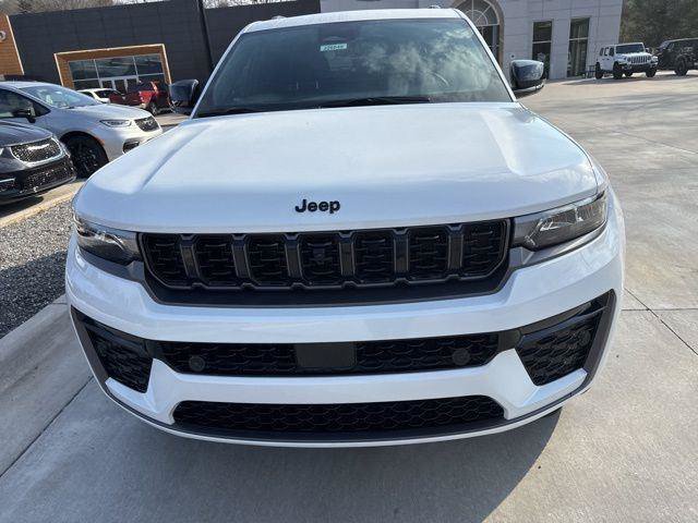 New 2026 Jeep Grand Cherokee Limited AWD/4WD image 13