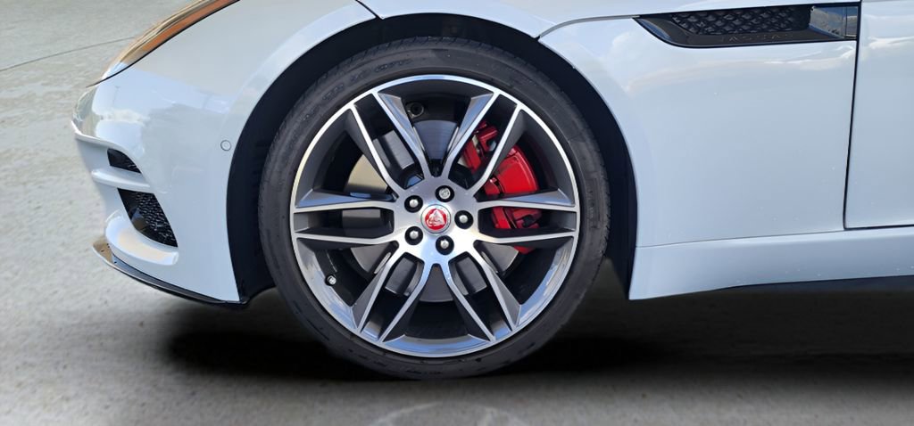 Used 2018 Jaguar F-TYPE R image 10