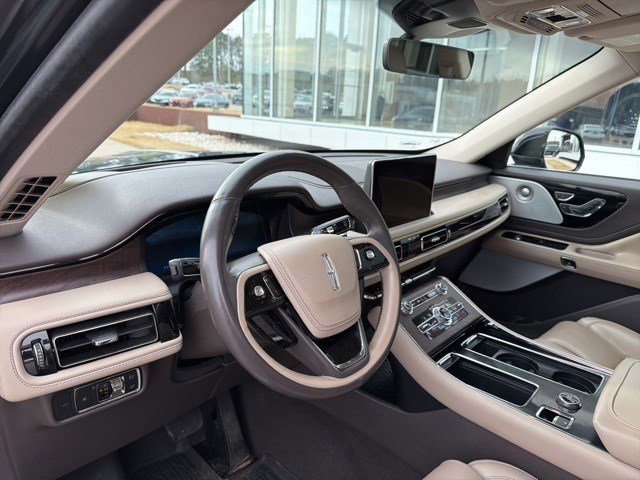 Used 2022 Lincoln Aviator Reserve w/ Equipment Group 201A image 14