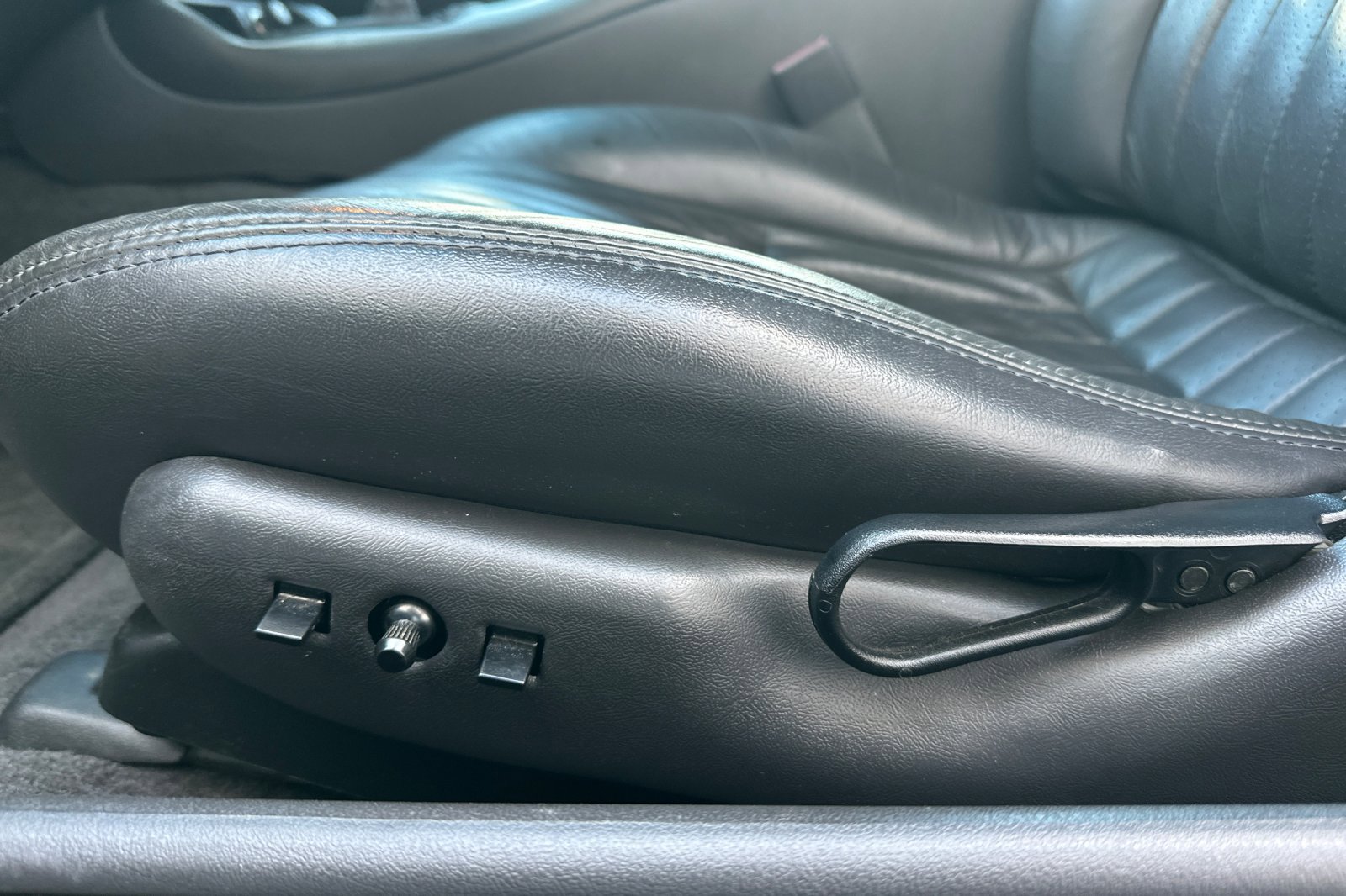 Used 2002 Chevrolet Camaro Z28 w/ SS Performance/Appearance Pkg image 13