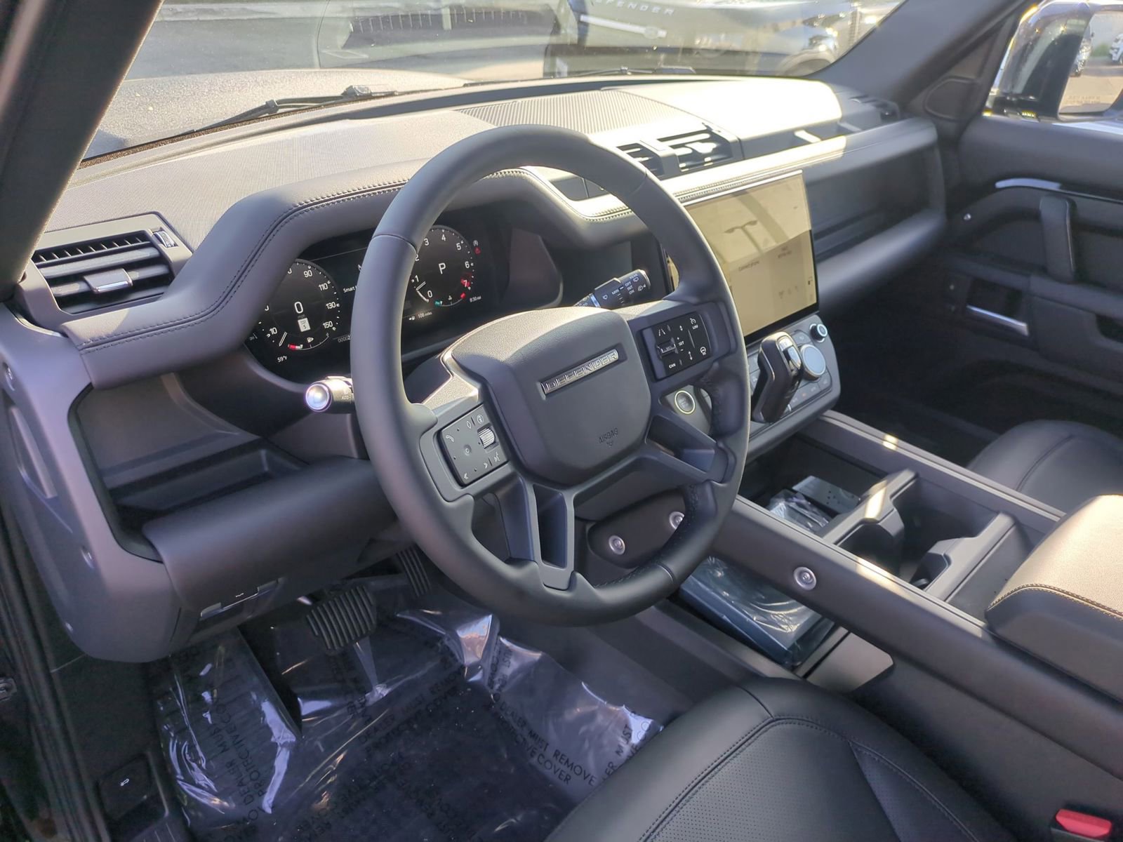 New 2026 Land Rover Defender 130 X-Dynamic SE image 16